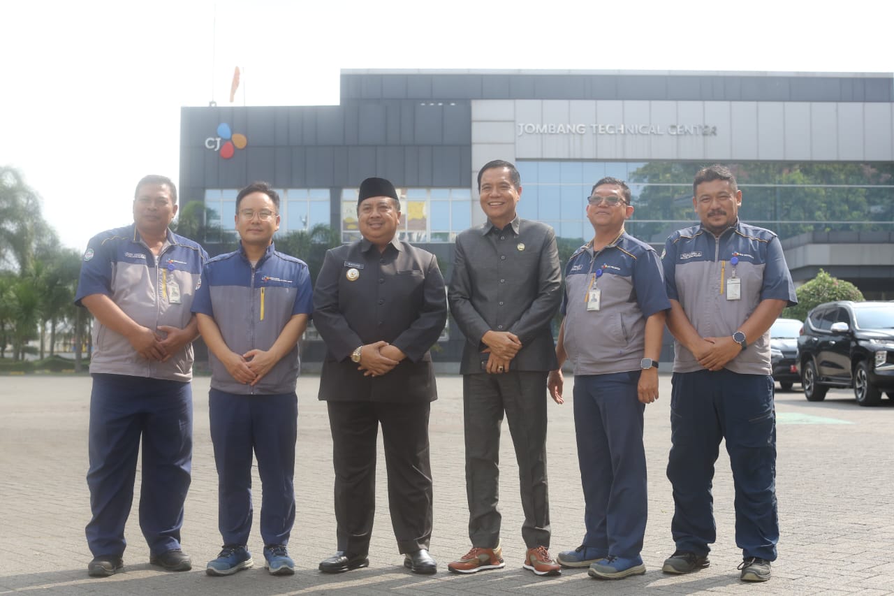 Mendorong Investasi dan Industri Ramah Lingkungan, Bupati Jombang Kunjungi Pabrik Cheil Jedang Ploso