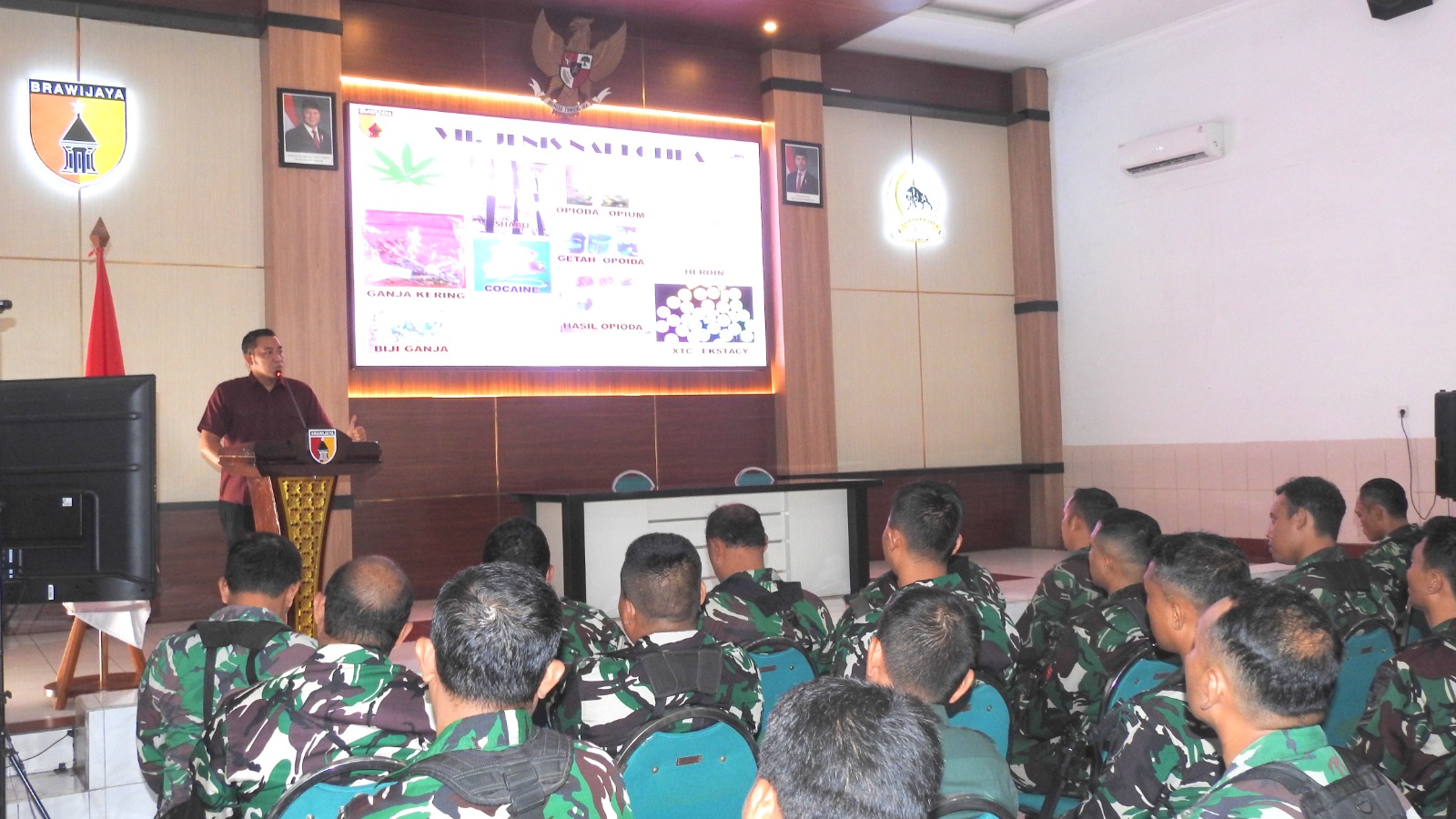 Pasi Intel Kodim 0819 Pasuruan Sosialisasikan P4GN kepada Seluruh Prajurit untuk Perangi Narkoba.