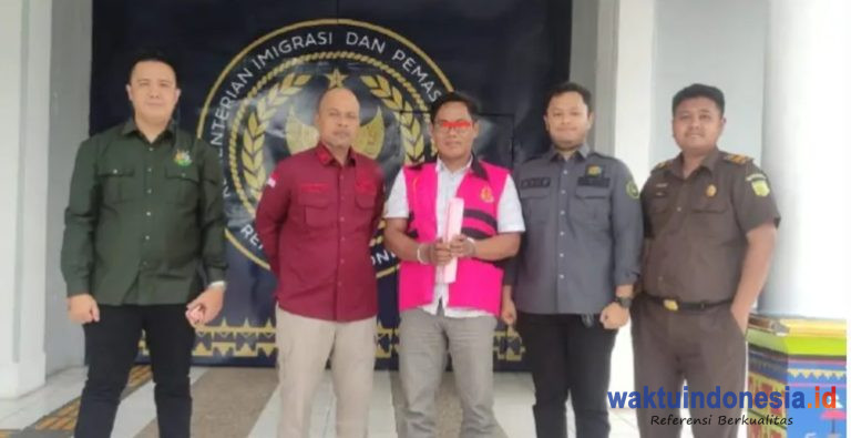 Amrulloh Kades Baturaja Way lima Pesawaran Ditahan