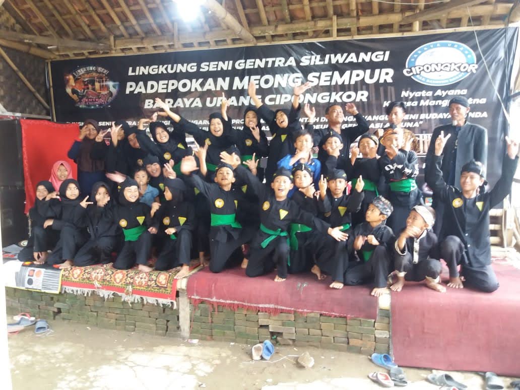 Potret Budaya Kearifan Lokal di Era Modern